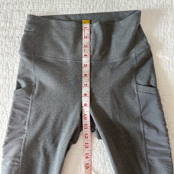 Fabletics on the go Powerhold Grey Leggings - Picture 6 of 8